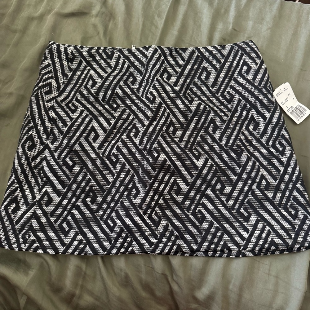Forever 21 Black & White Geometric Pencil Mini Skirt